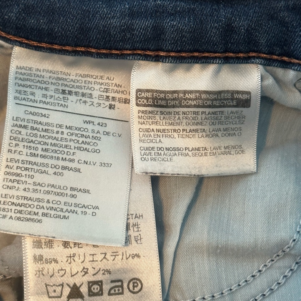 Levi’s skinny jeans for women waste, size 33” - Picture 5 of 8
